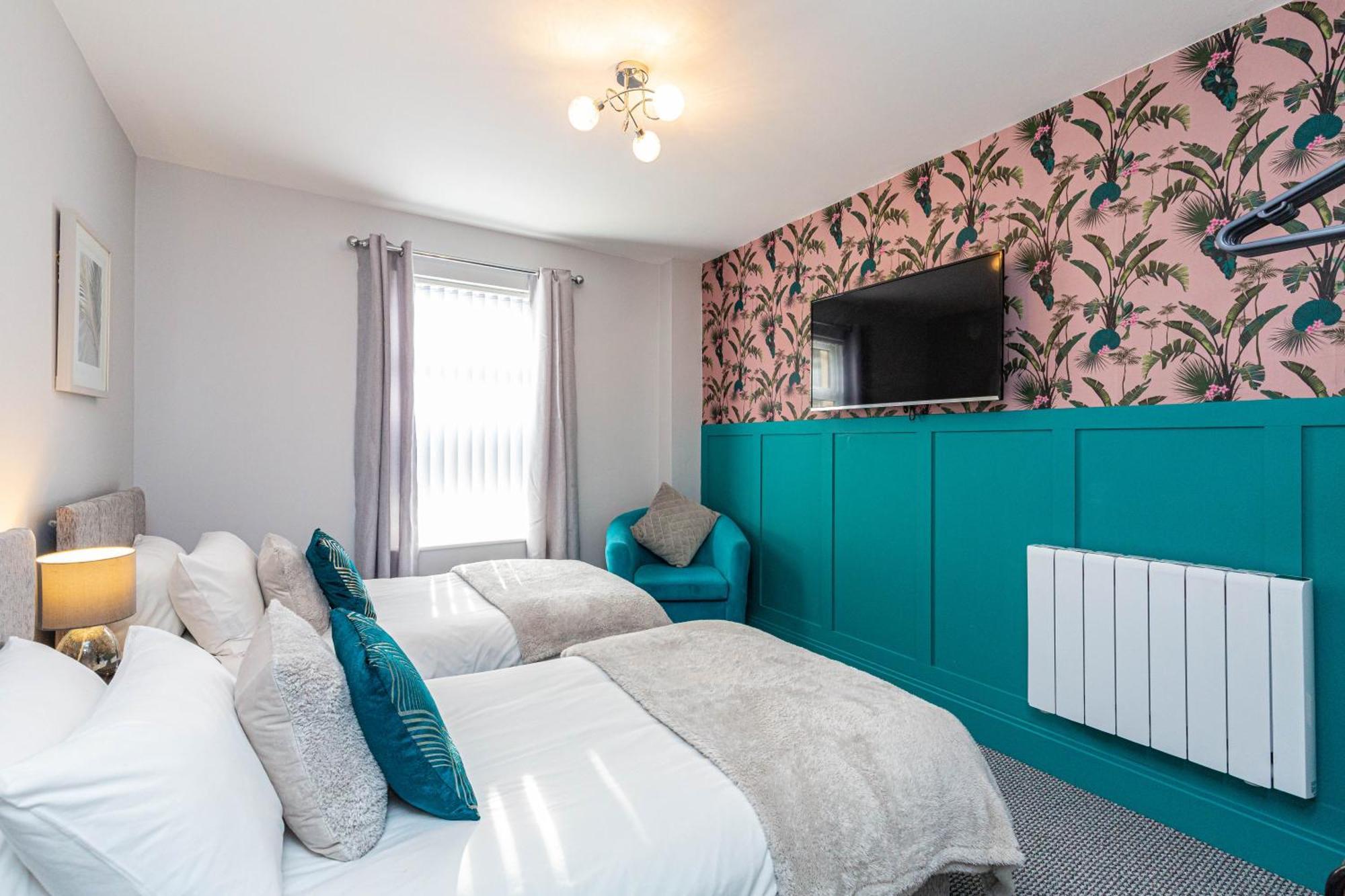 Beachfront Apartment 3 Bedrooms Sleeps 7 - Gateway To The Lake District - Newly Refurbished Morecambe Luaran gambar
